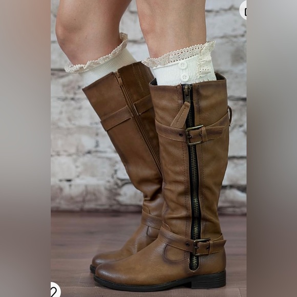 One Size Over The Knee Eyelet Long Socks With Big Eyelet Bow Set of 2 - Picture 11 of 13